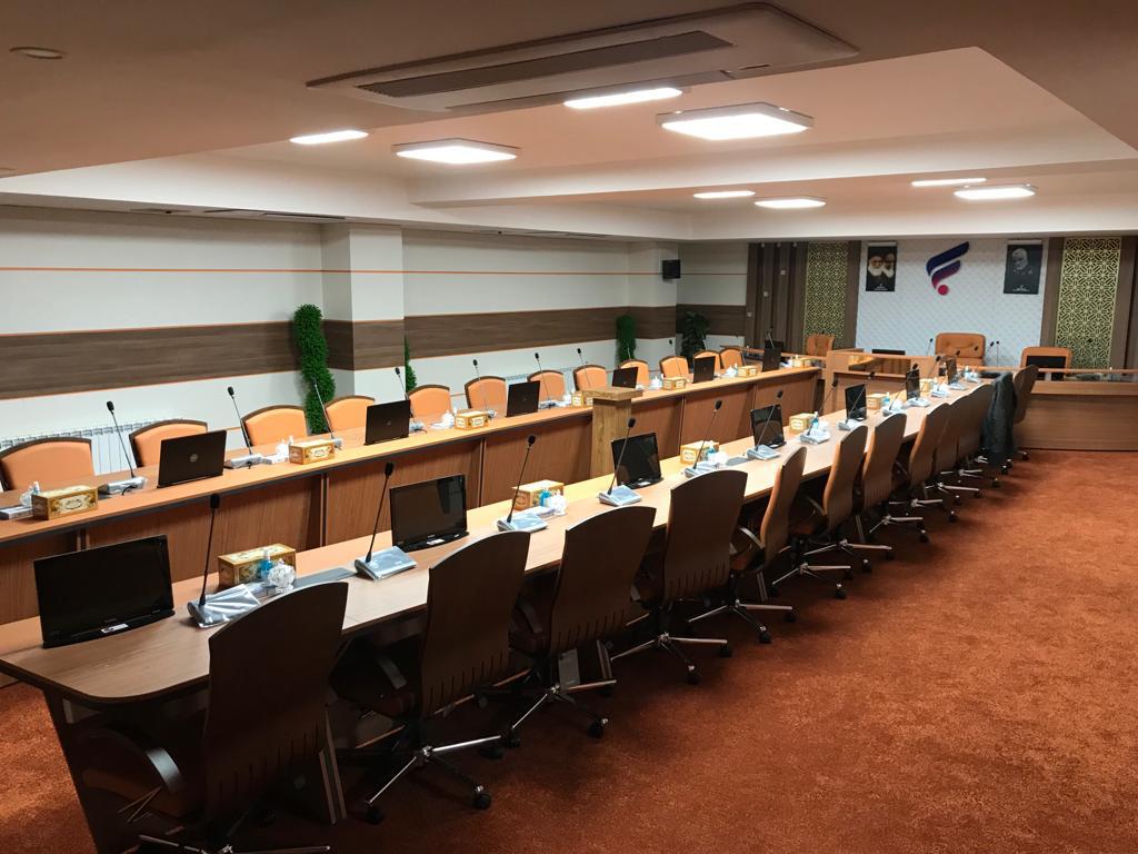 مانیتور تاشو کنفرانسی